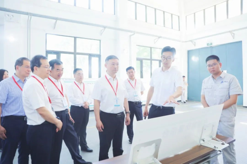 集团公司党委副书记、总经理朱晓勇到北京兴源水务调研并慰问一线职工